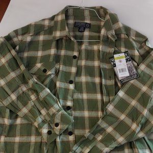 collared shirt